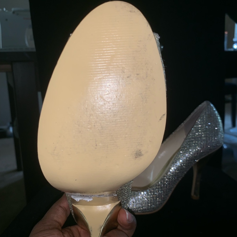Heels - Picture 3 of 4